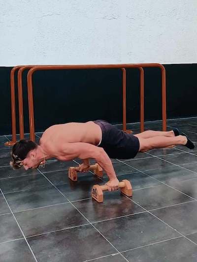 Full Planche Push up - Exercise level advanced
