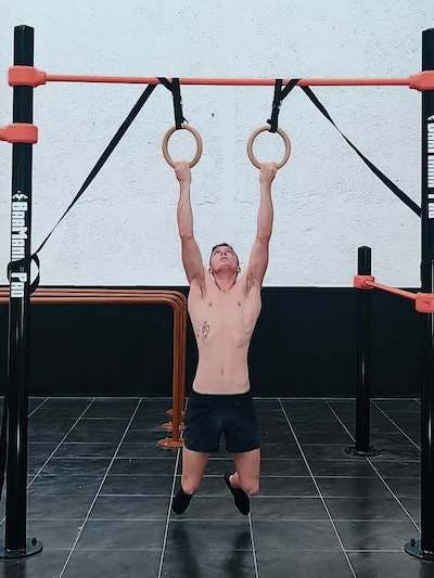 Supine pull ups on rings