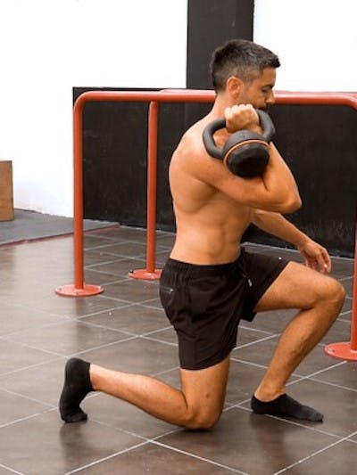 Kettlebell front lunges