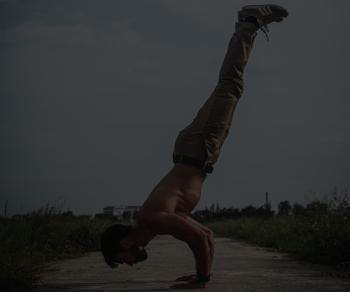 Handstand by strength (clusters method)