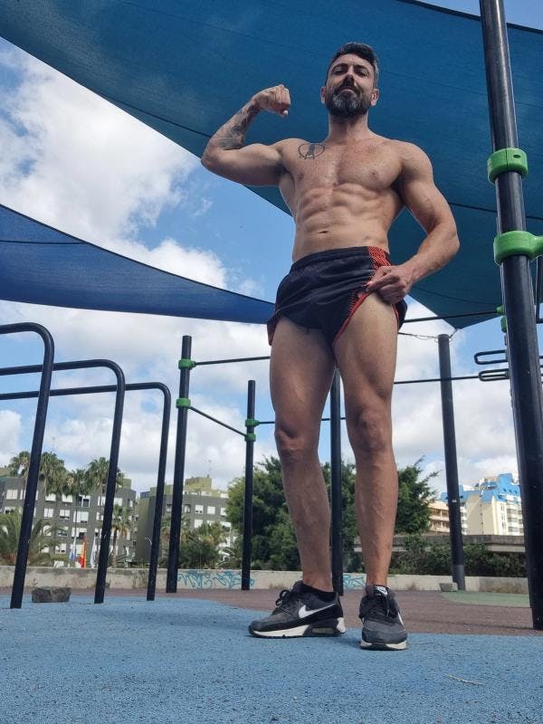 post cover Bulking and cutting with Calisthenics